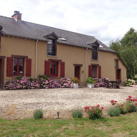 Chambres D'Hotes Domaine Du Bois-Basset Saint-Onen-la-Chapelle ภายนอก รูปภาพ